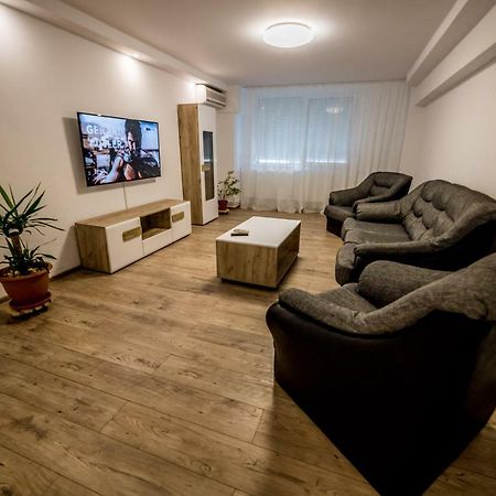 Apartament Sorina Maria Apartment Deva Ngoại thất bức ảnh