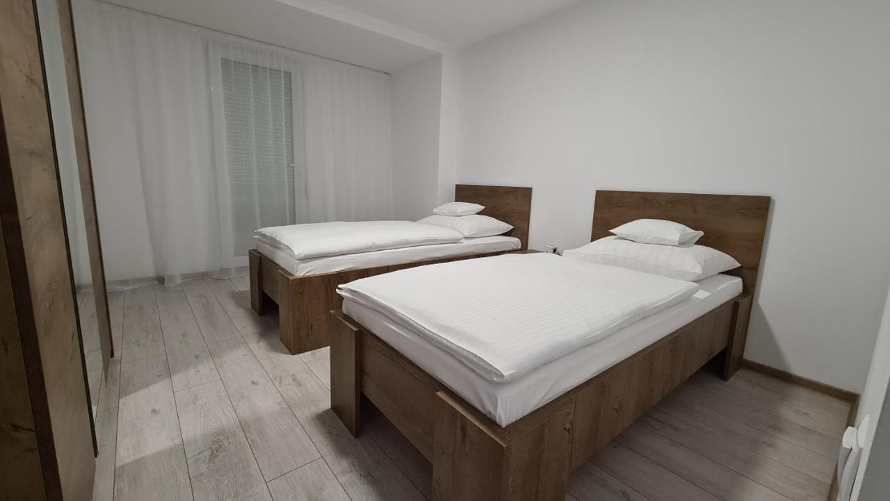 Apartament Sorina Maria Apartment Deva Ngoại thất bức ảnh