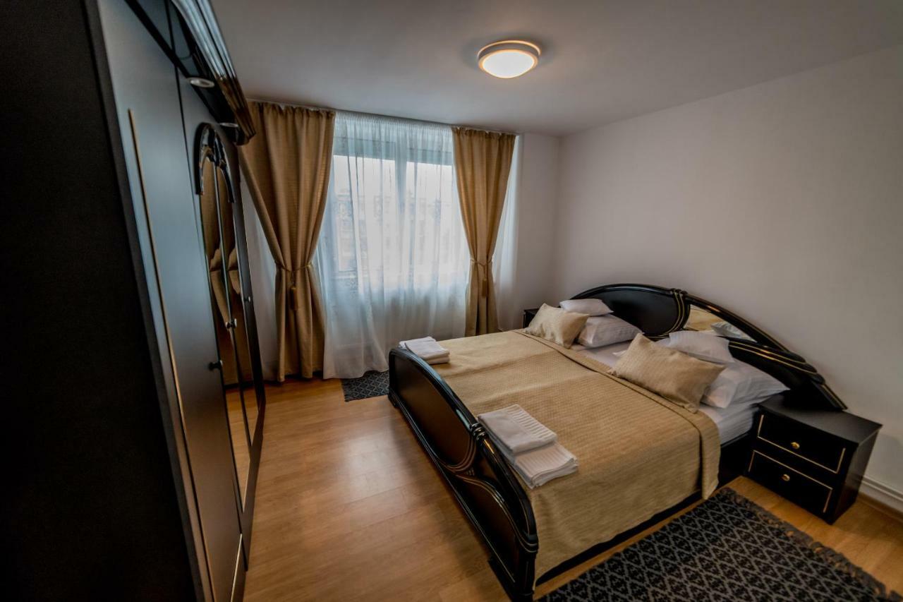 Apartament Sorina Maria Apartment Deva Ngoại thất bức ảnh