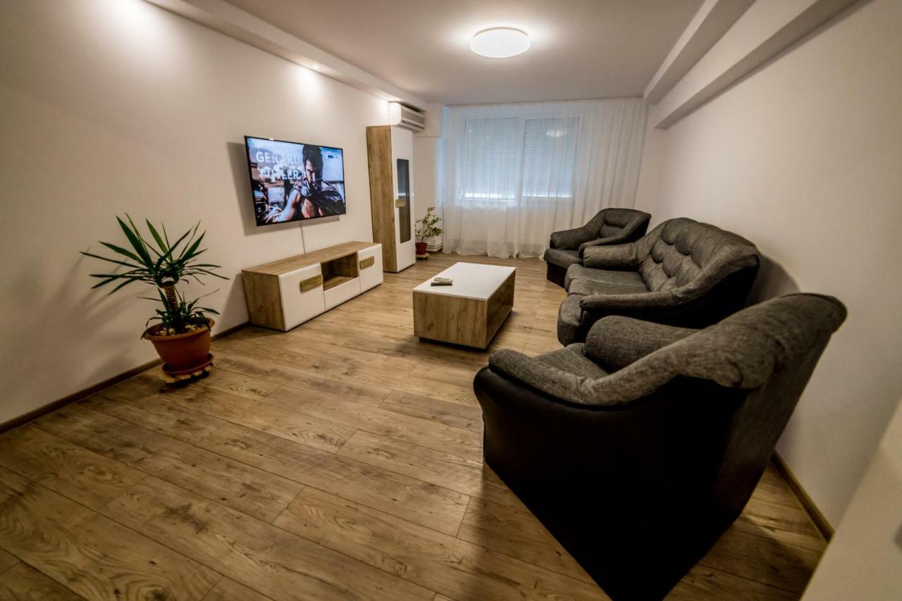 Apartament Sorina Maria Apartment Deva Ngoại thất bức ảnh