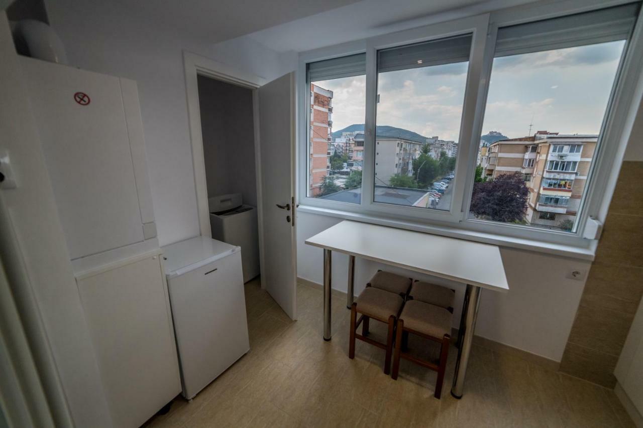 Apartament Sorina Maria Apartment Deva Ngoại thất bức ảnh