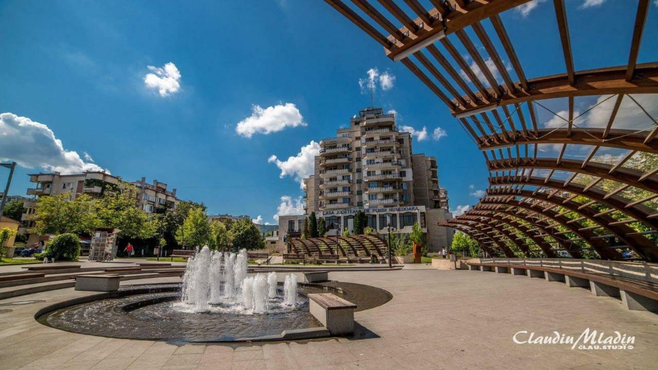 Apartament Sorina Maria Apartment Deva Ngoại thất bức ảnh